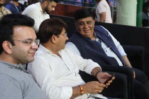 दिल्ली प्रीमियर लीग में डीडीसीए अध्यक्ष रोहन जेटली जी और भाजपा सांसद मनोज तिवारी जी के साथ मैच का आनंद लिया। वेस्ट दिल्ली लायंस को सपोर्ट करने के लिए आप सभी का धन्यवाद।